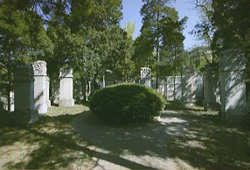 Veduta del cimitero dall'interno
